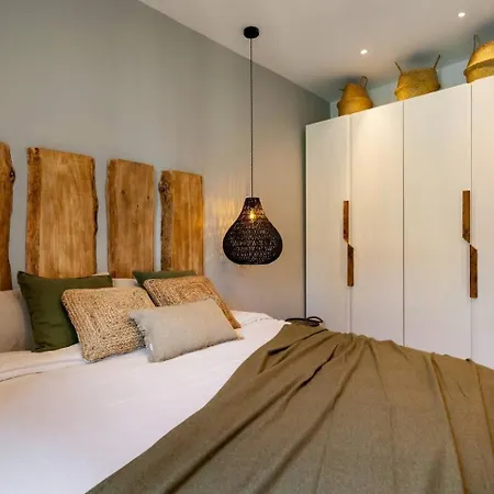Quena - 2 Bedrooms And Balcony In Eixample Dreta Lejlighed *