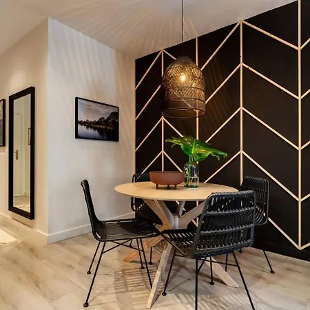 Quena - 2 Bedrooms And Balcony In Eixample Dreta * Barcelona