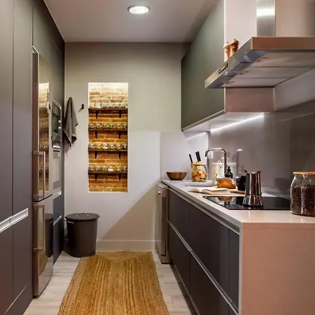 Quena - 2 Bedrooms And Balcony In Eixample Dreta * Barcelona